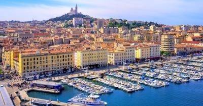 Marseille - Blick auf die Sykline