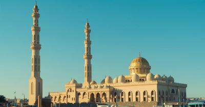 Hurghada - Blick auf die Aldahaar Moschee