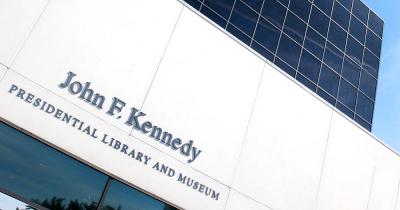 John F. Kennedy Bücherei und Museum / John F. Kennedy Bücherei und Museum