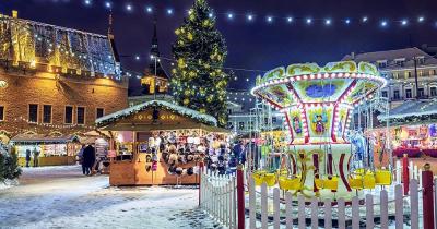 Weihnachtsmarkt Tallinn - Weihnachtliches Karussell