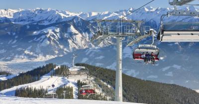 Zell am See - Blick auf einen Sessellift im Ski Resort