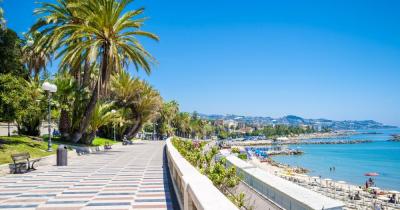 Sanremo - Blick auf den die Strandpromenade