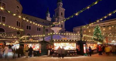 Salzburger Christkindlmarkt - Abendlicher Weihnachtsmarkt in Salzburg