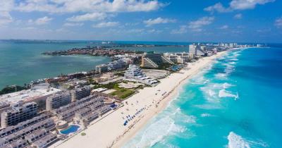 Isla Mujeres -  Drohnenflug über Cancun