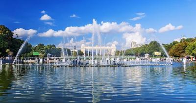 Gorki-Park - Teich mit Springbrunnen