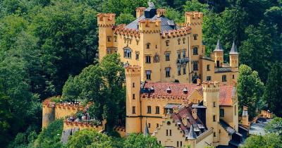 Schloss Hohenschwangau - Luftaufnahme
