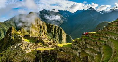 Machu Picchu - Terrassen im Sonnenaufgang