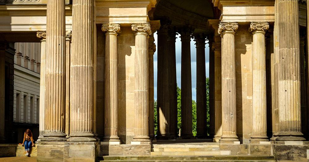 Schloss Sanssouci / Säulen des neuen Schlossteils