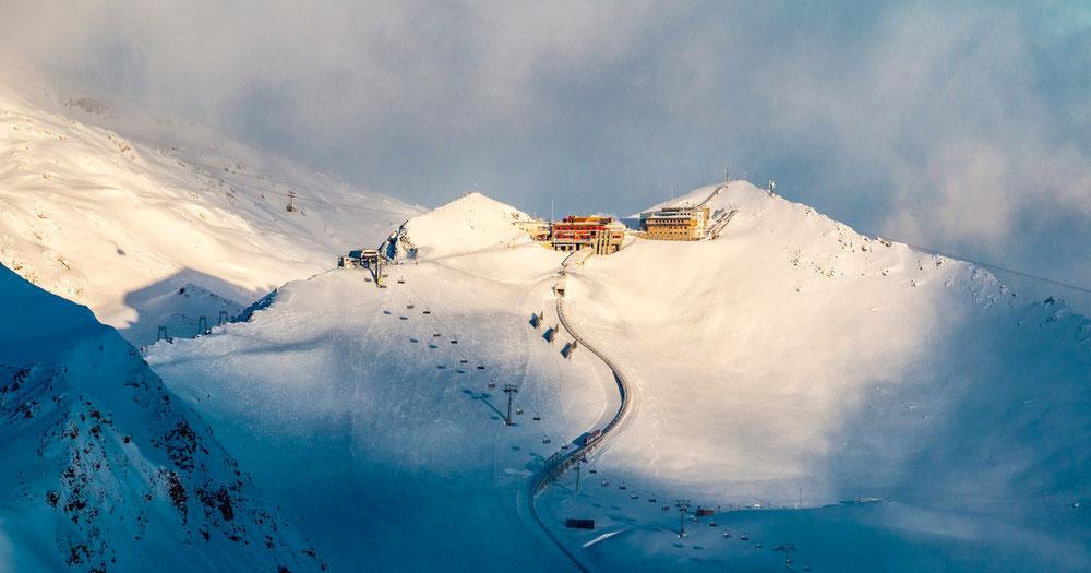 Davos - Bergstation in den Gipfeln