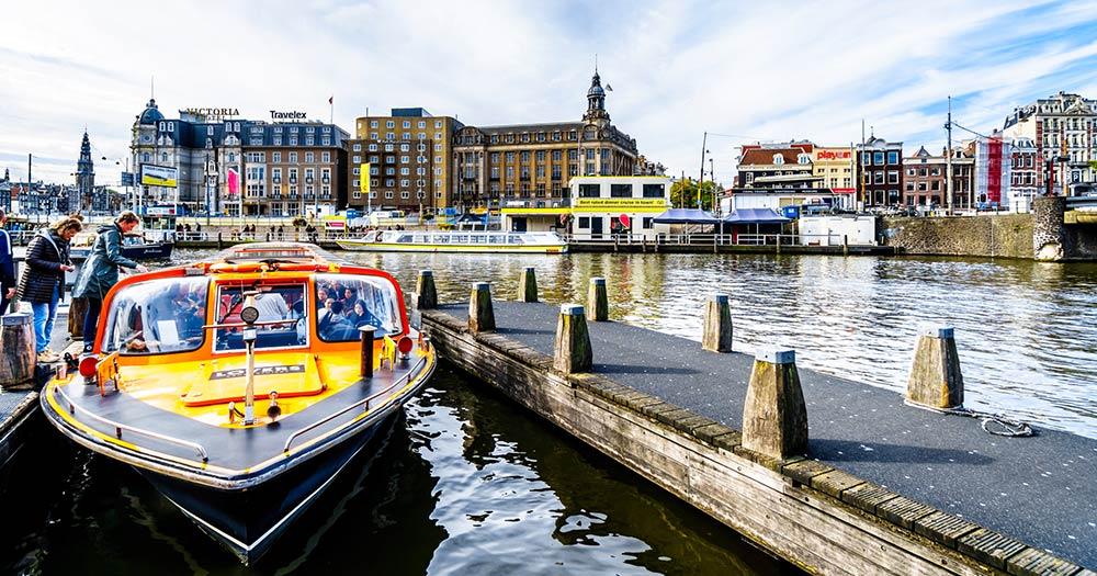 Kanalrundfahrten Amsterdam / Boote in Amsterdam