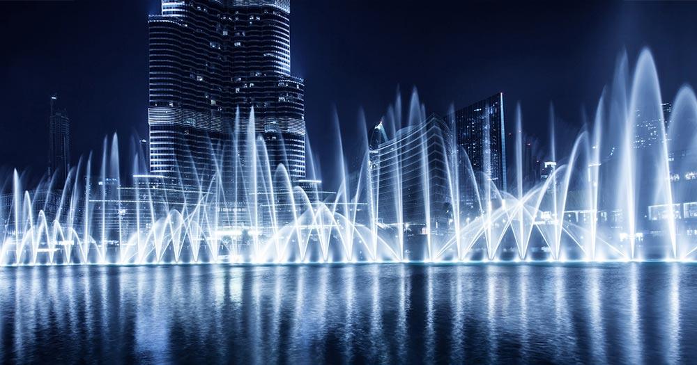 Wasserspiele von Dubai - tanzende Fontainen