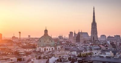 Wien - Skyline von Wien mit Stephansdom