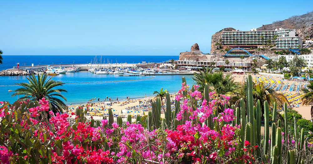 Gran Canaria - Blick auf Hotel am Meer