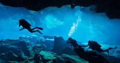 Unterwasserhöhlen von Pirgos Dirou - Höhlentaucher